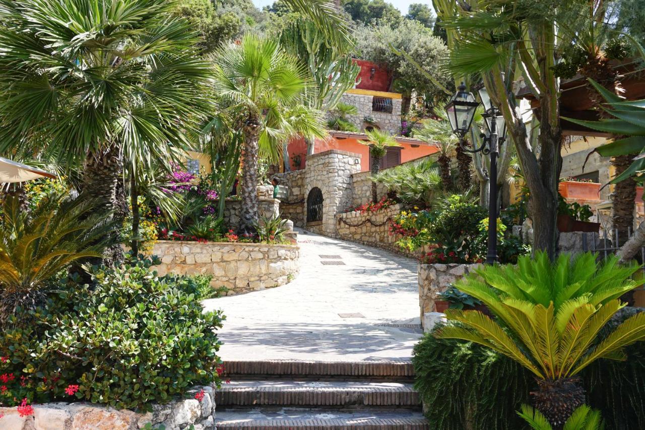 Aeneas' Landing Resort Geata Exterior foto